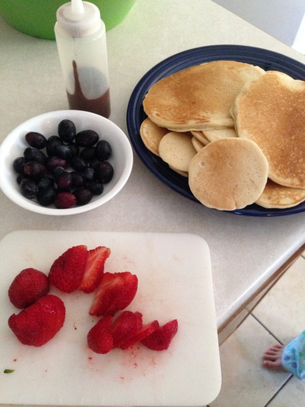 Teddy Bear Pancakes | The Gingham Apron