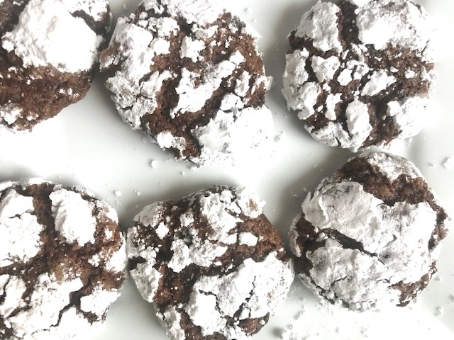 Chocolate Crinkle Cookies | The Gingham Apron